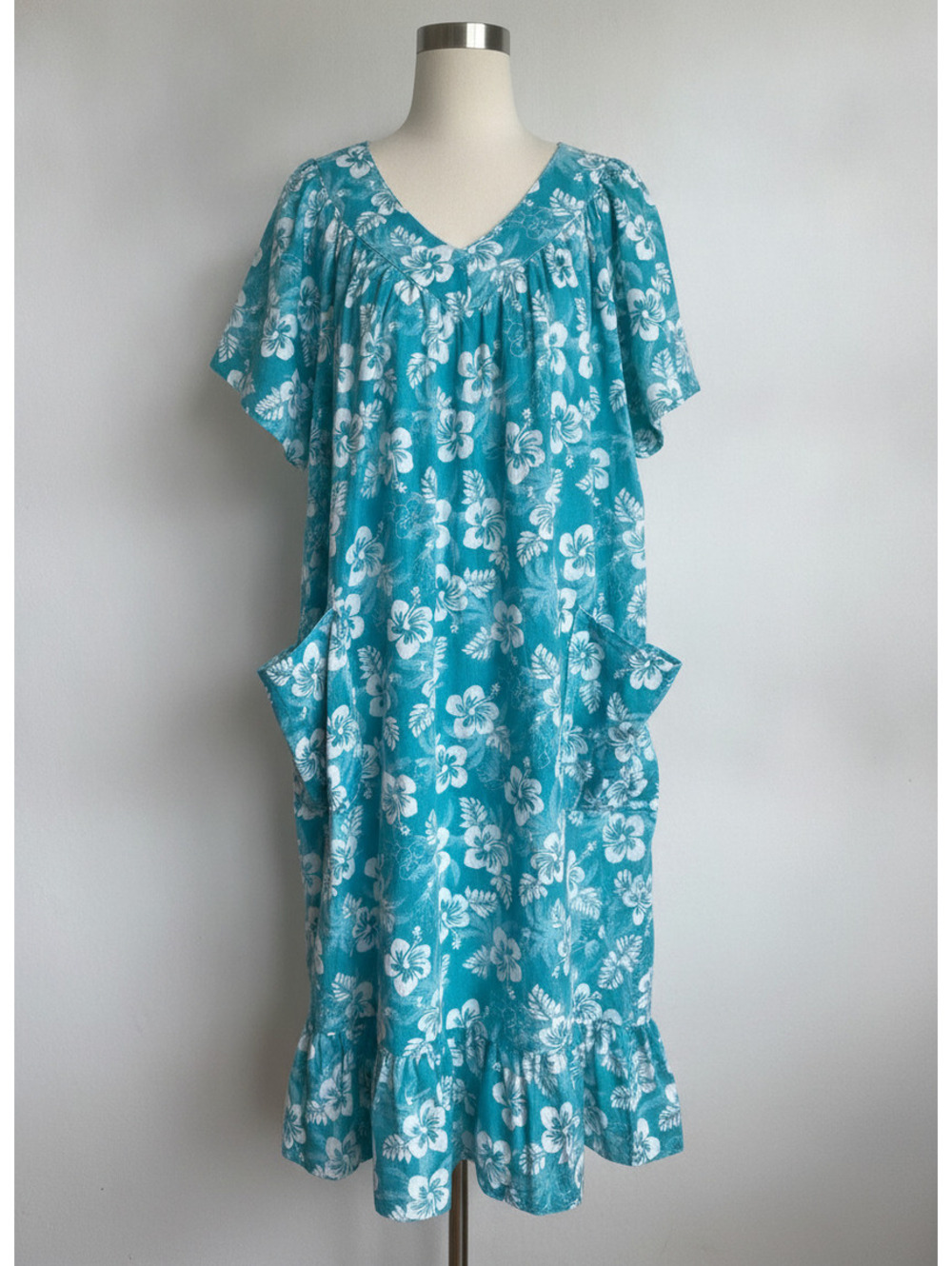 Anthony Richard’s Hawaiian mumu muumuu Hawaiian Floral house Dress Pockets L 90s
